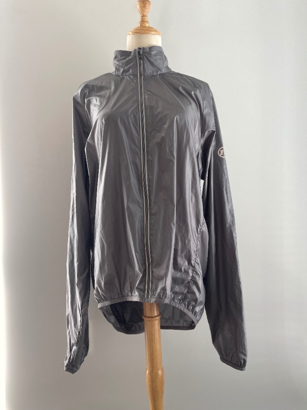 Novara Gray Ultralight Cycling Jacket Womens L Running Windbreaker Reflective